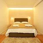 Lotos Apartment Zadar