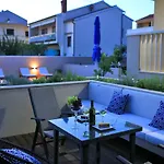 Lotos Apartment